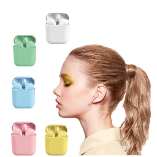 Auriculares Bluetooth inPods 12 - ejemplo de uso Auriculares Bluetooth inPods 12 - ejemplo de uso