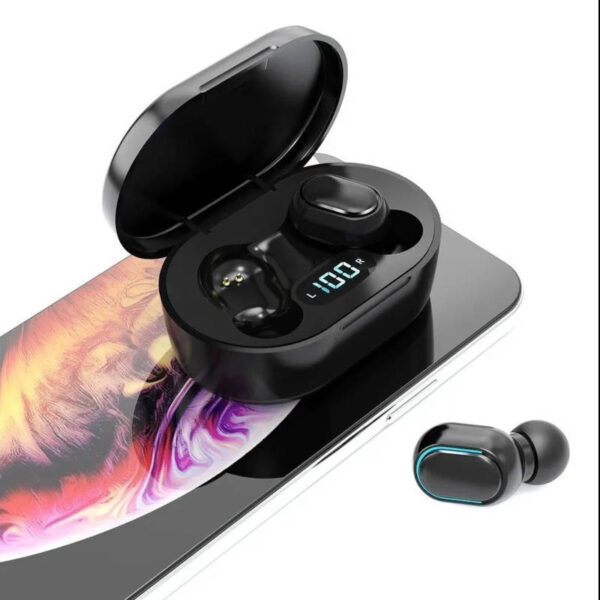 Auriculares inalámbricos E7S con estuche de carga - auriculares en estuche de carga vista lateral