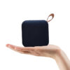 Parlante Bluetooth portátil T5 - parlante en una mano