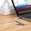 Hub USB 4 puertos con cable USB tipo C Xaea MODV-0012 - ejemplo en uso Hub USB 4 puertos con cable USB tipo C Xaea MODV-0012 - ejemplo en uso