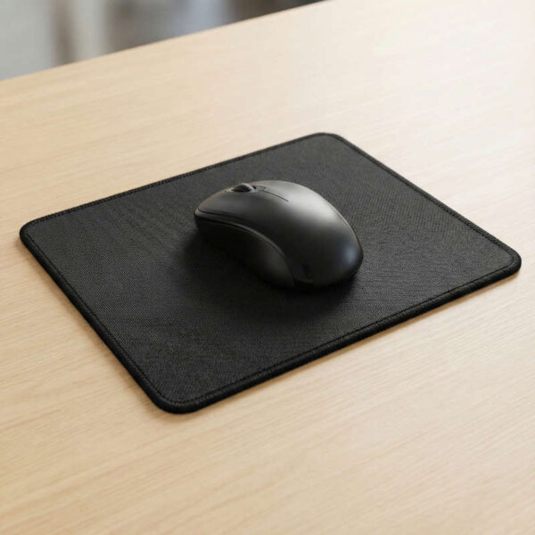 Mouse pad negro liso 22x18x0.2cm JNG Mouse pad negro liso 22x18x0.2cm JNG