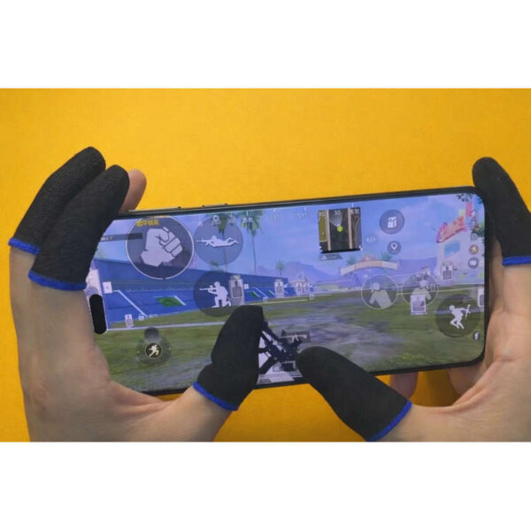 Protectores de dedos de poliamida para jugadores x2 - ejemplo de uso en celular Protectores de dedos de poliamida para jugadores x2 - ejemplo de uso en celular