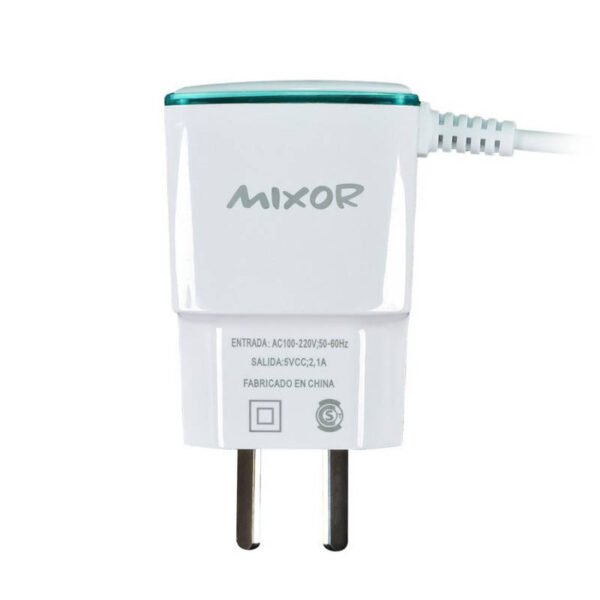 Cargador 220V Mixor Unico Mod 11 - 1 USB + cable tipo C - vista frontal Cargador 220V Mixor Único Mod 11 - 1 USB + cable tipo C
